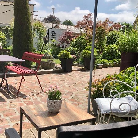 Le Grenier Du Jardin Bed & Breakfast Pontorson Exterior photo