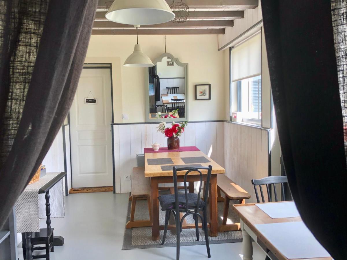 Le Grenier Du Jardin Bed & Breakfast Pontorson Exterior photo