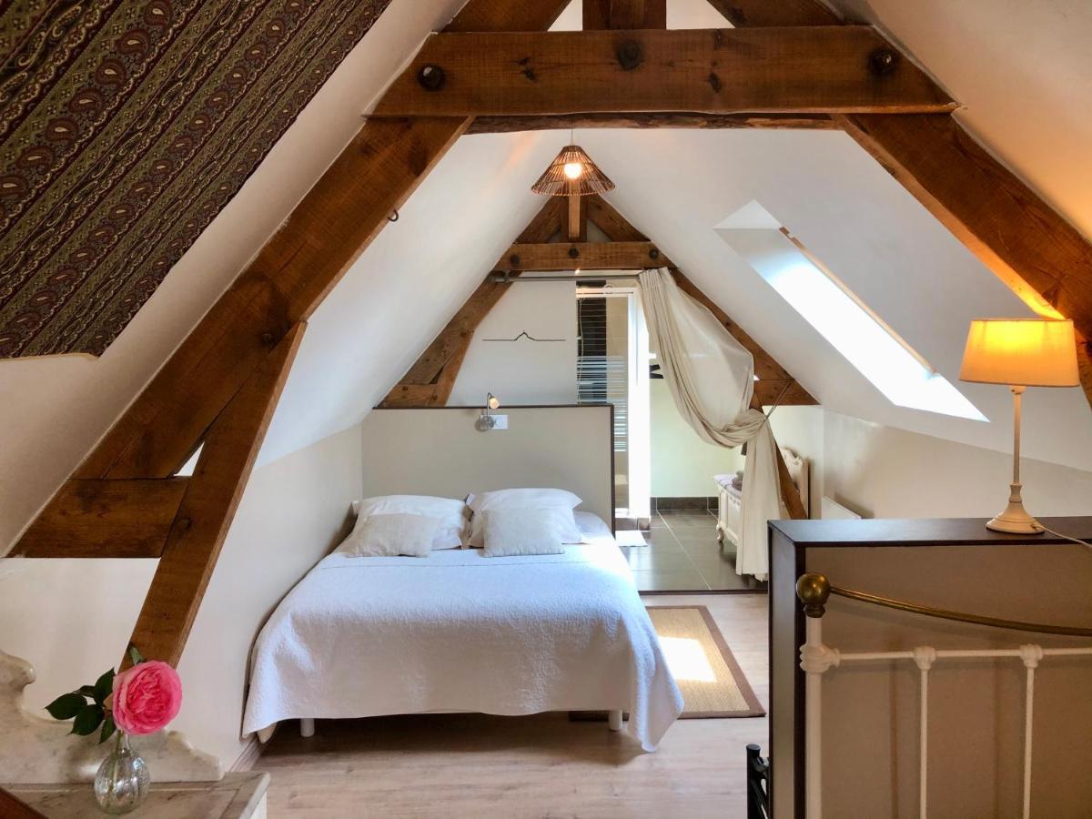 Le Grenier Du Jardin Bed & Breakfast Pontorson Exterior photo